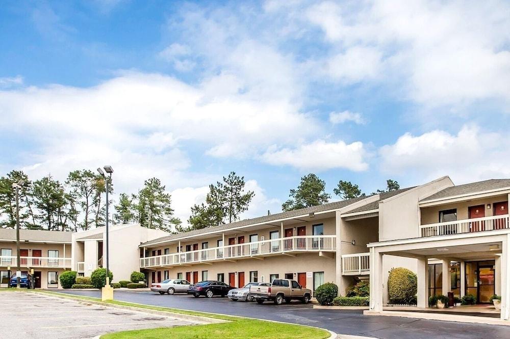 Zainee Inc Budgetel Inn And Suites Augusta Exterior foto