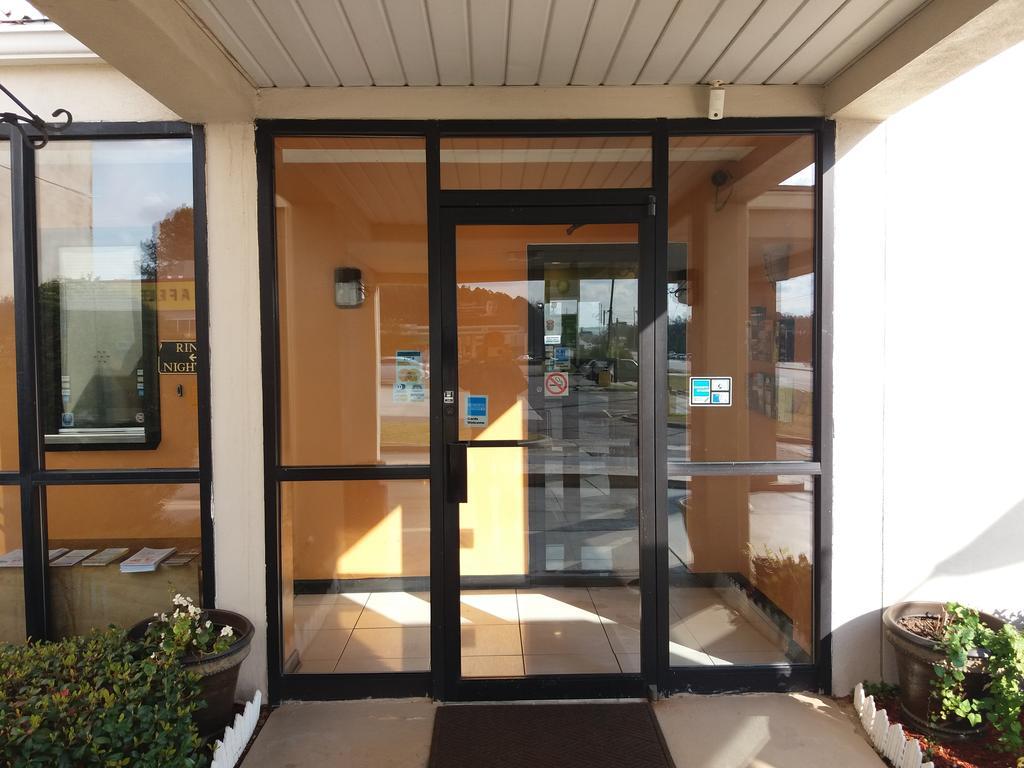 Zainee Inc Budgetel Inn And Suites Augusta Exterior foto